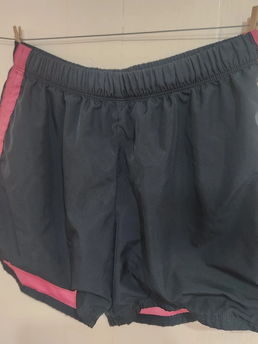NIKE Women's XL running Navy Blue and Pink Athletic Running Shorts